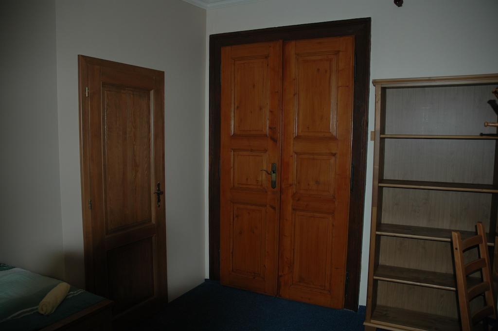 Hotel Mrazek Пардубице Номер фото