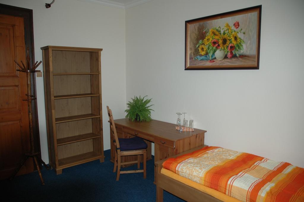 Hotel Mrazek Пардубице Номер фото