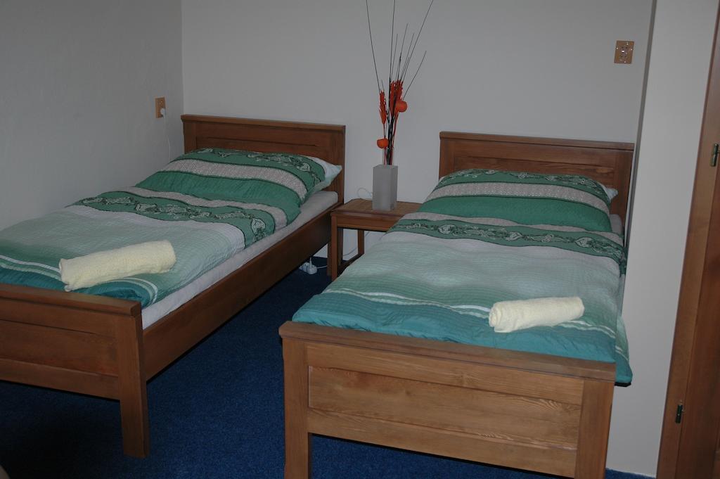 Hotel Mrazek Пардубице Номер фото